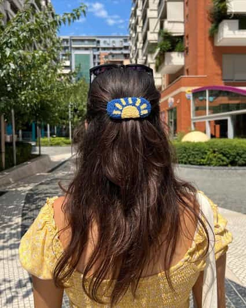 Billet Tirana : atelier de broderie au poinçon