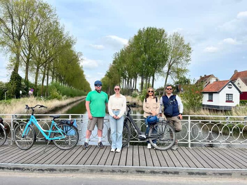 Billet Depuis Bruges : excursion guidée d'une demi-journée en vélo électrique jusqu'à la frontière néerlandaise