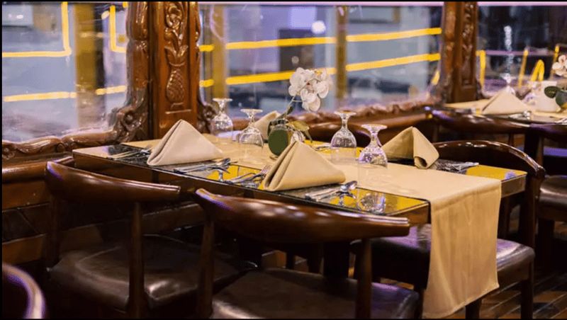 Billet Dubaï Marina : dîner-croisière sur le boutre Alexandra avec barbecue