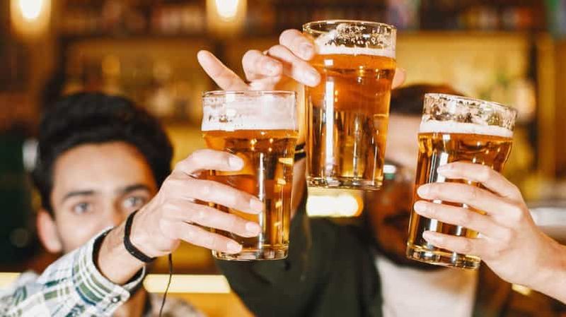 Billet Varsovie : visite guidée de la bière artisanale avec un guide amical