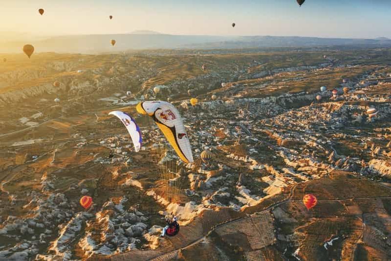 Billet Depuis Urgüp/Göreme : Parapente en tandem en Cappadoce et transfert