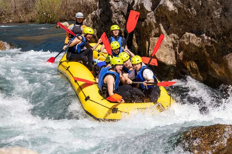 Billet Split : Excursion en rafting sur la rivière Cetina avec possibilité de prise en charge