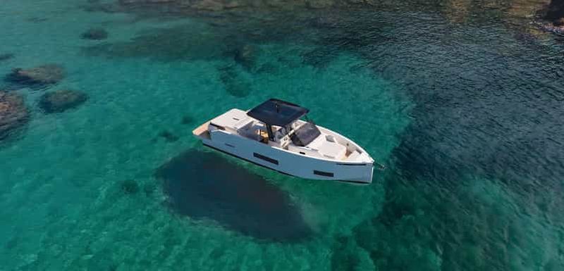 Billet Paros : sortie en bateau privée vers Antiparos et baignade au lagon bleu