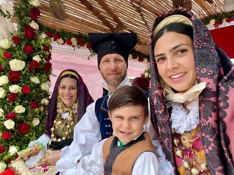 Billet Cagliari : expérience autour des costumes traditionnels et des bijoux en filigrane