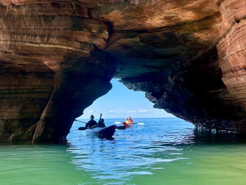 Billet Meyers Beach : excursion en kayak dans les grottes marines des îles Apostle