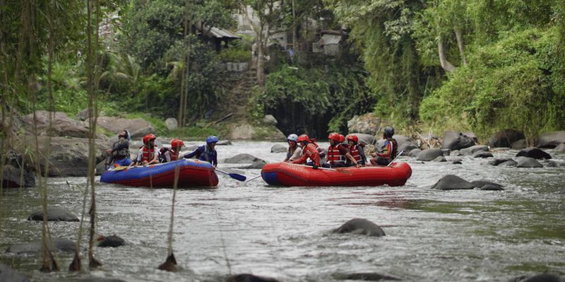 Billet Rafting palpitant, cascades de Benang Kelambu, culture Lingsar