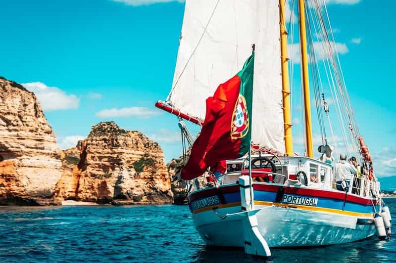 Billet Lagos : croisière à la voile et aux grottes à Ponta Piedade avec tapas portugaises