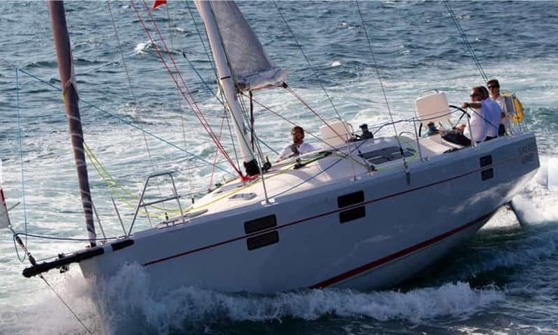 Billet Aventure à la voile : Explorez les merveilles de la Riviera des Cyclopes (Catane)