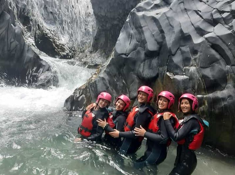Billet Motta Camastra : Canyoning dans les gorges de l'Alcantara