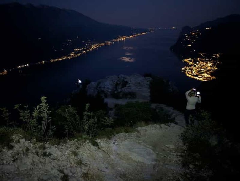 Billet Riva del Garda : circuit en vélo électrique à Punta Larici au coucher du soleil