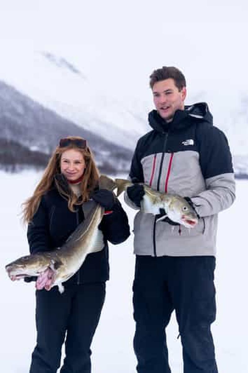 Billet Tromsø : Expérience de pêche sur glace arctique avec un pêcheur local