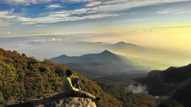 Billet Mont Gede : randonnée de 2 jours et camping depuis Jakarta