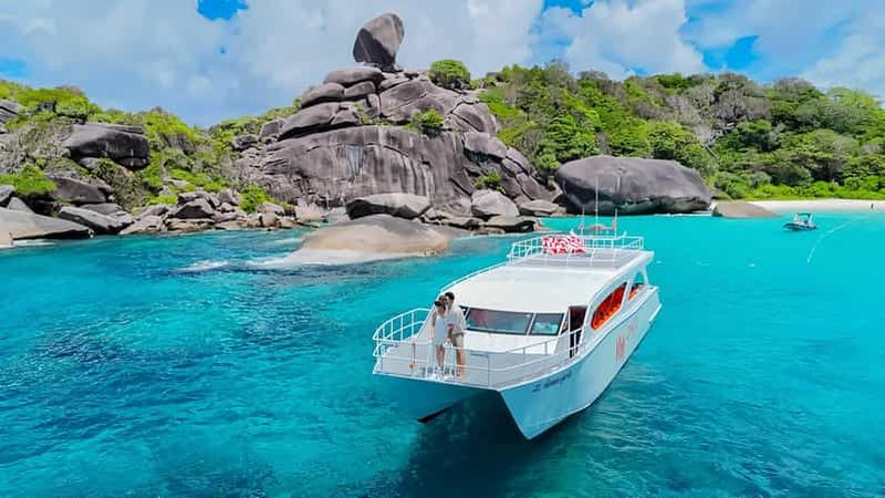 Billet Phuket : excursion en catamaran et snorkeling aux îles Similan