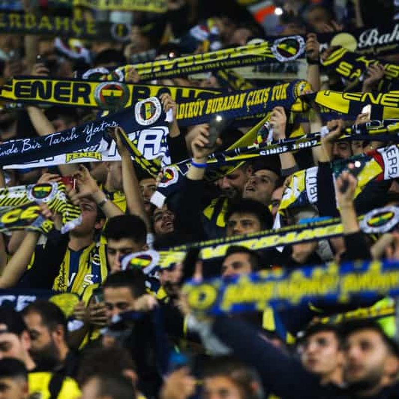 Billet Istanbul : vivre l'expérience d'un jour de match de football avec des locaux