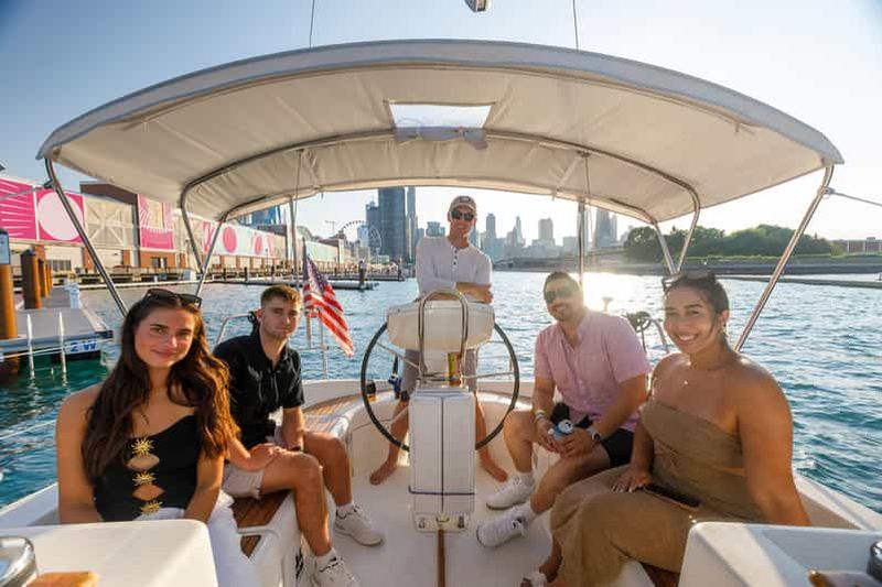 Billet Navy Pier, Chicago : location de voilier privé avec capitaine