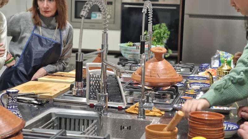 Billet Cours de cuisine dans la vieille ville de Fès avec un habitant