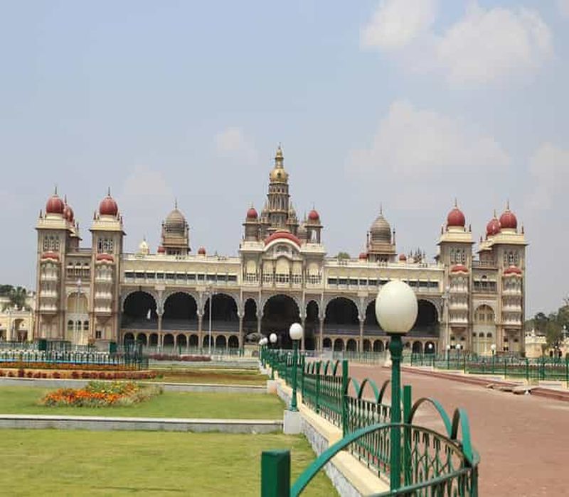 Billet Mysore : 2 jours de visite du palais et des jardins au départ de Bangalore