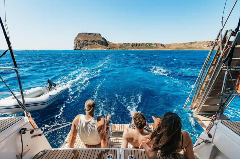 Billet Au départ de Kissamos : croisière à la voile à Balos et Gramvousa avec déjeuner