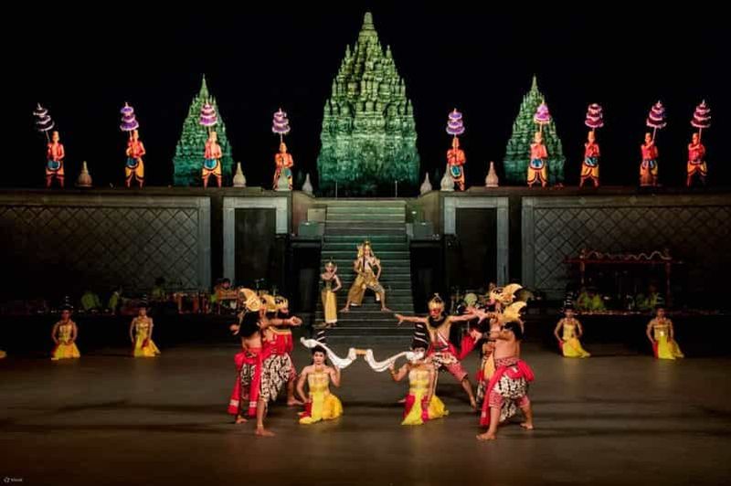Billet Visite d'une journée : Borobudur, coucher de soleil à Prambanan et ballet du Ramayana