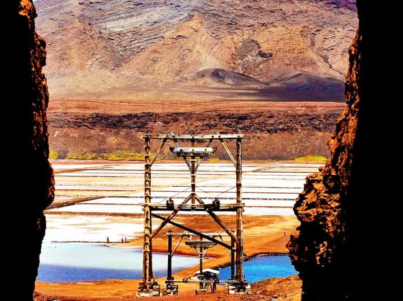 Billet Sal : Visite du lac salé, de la baie des requins et du village de Pedra de Lume