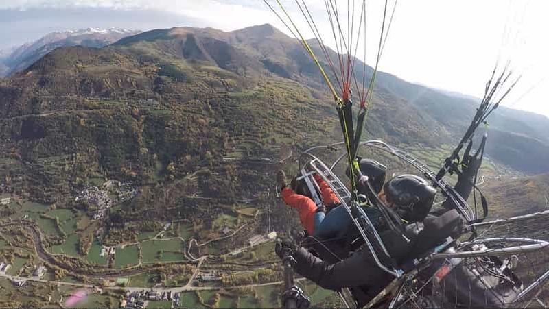 Billet Vol biplace en parapente motorisé 20/30 minutes environ (2 personnes)