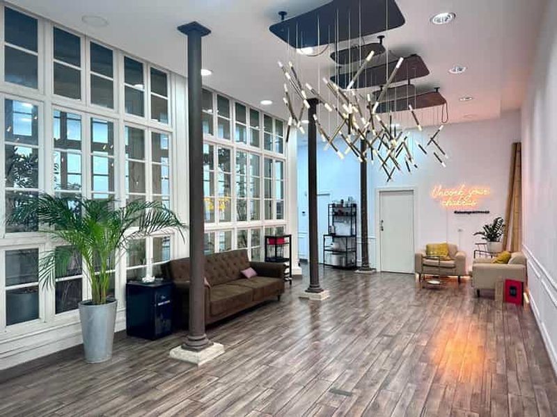 Billet Echegaray 5, centre de Malaga : Expérience Wine & Relax : Massage + Dégustation de vin