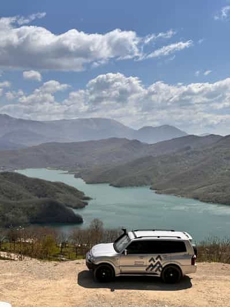 Billet Lac de Bovilla, château de Krujë et randonnée au mont Gamti en 4x4
