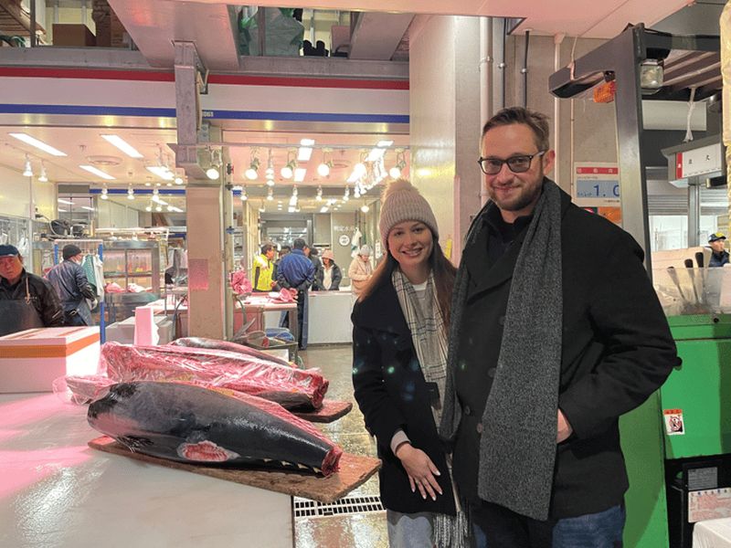 Billet Tokyo : visite du marché de Toyosu avec découpe de thon et préparation de sushis
