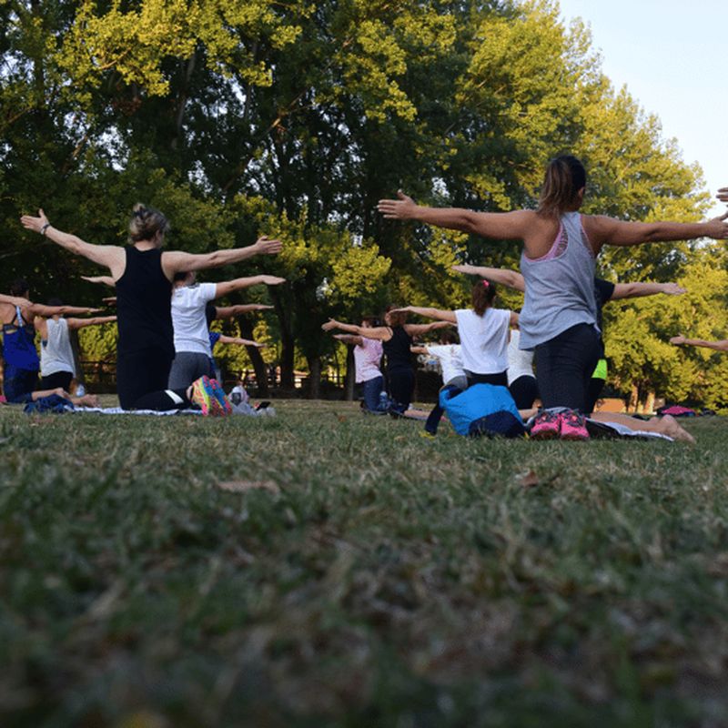 Billet Parc de La Sabana : Détendez-vous avec une séance de yoga en plein air