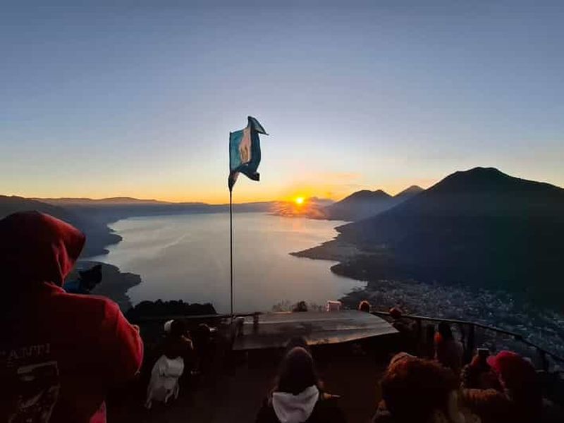 Billet Randonnée du Nez de l'Indien : La face maya au lever du soleil