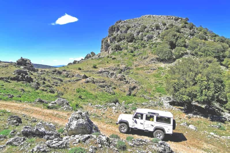 Billet Depuis Orgosolo : excursion privée en jeep
