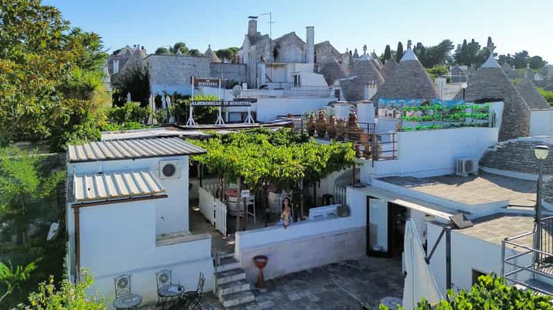 Billet Alberobello : visite d'un ancien trullo avec terrasse et apéritif dans le vignoble
