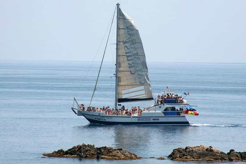 Billet Lloret de Mar : Croisière en catamaran avec repas, boissons et musique