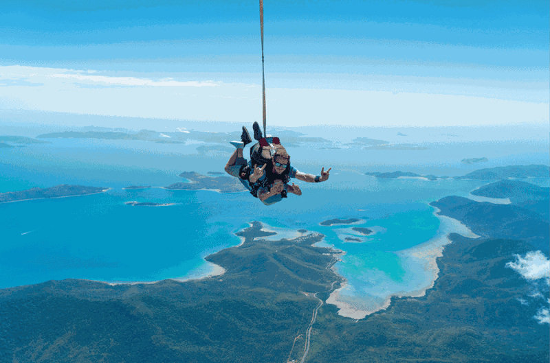 Billet Airlie Beach : saut en parachute tandem au-dessus des Whitsundays