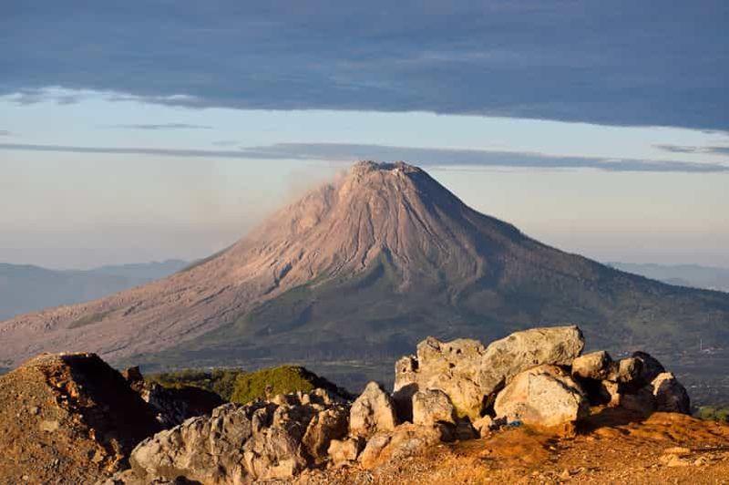 Billet Randonnée au lever du soleil sur le mont Sibayak ou randonnée d'une journée depuis Berastagi