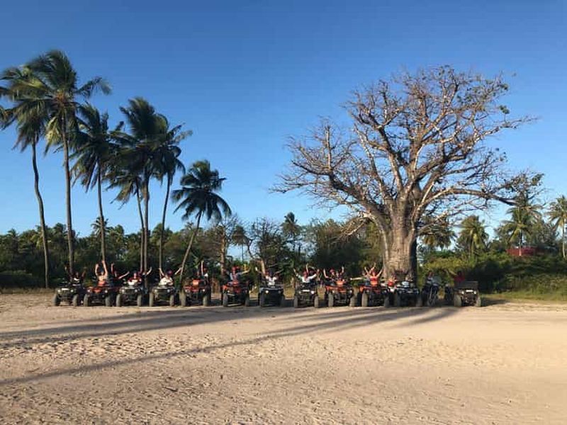 Billet Zanzibar : Circuit d'aventure en quad dans un village local