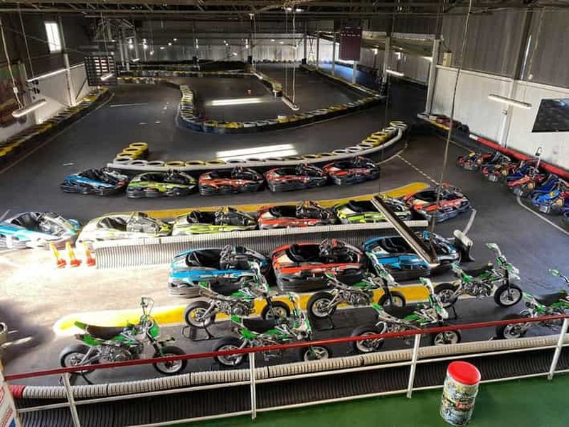 Billet Cracovie : Expérience de karting avec pizzas et boissons