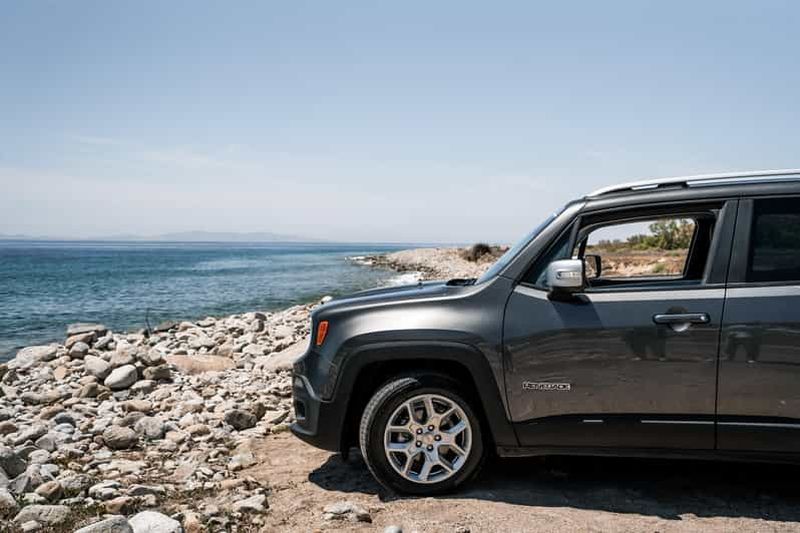 Billet Mykonos : Visite privée de l'île avec guide région -Jeep Renegade