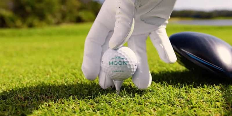 Billet Jouez sur le terrain de golf du Moon Palace avec des clubs