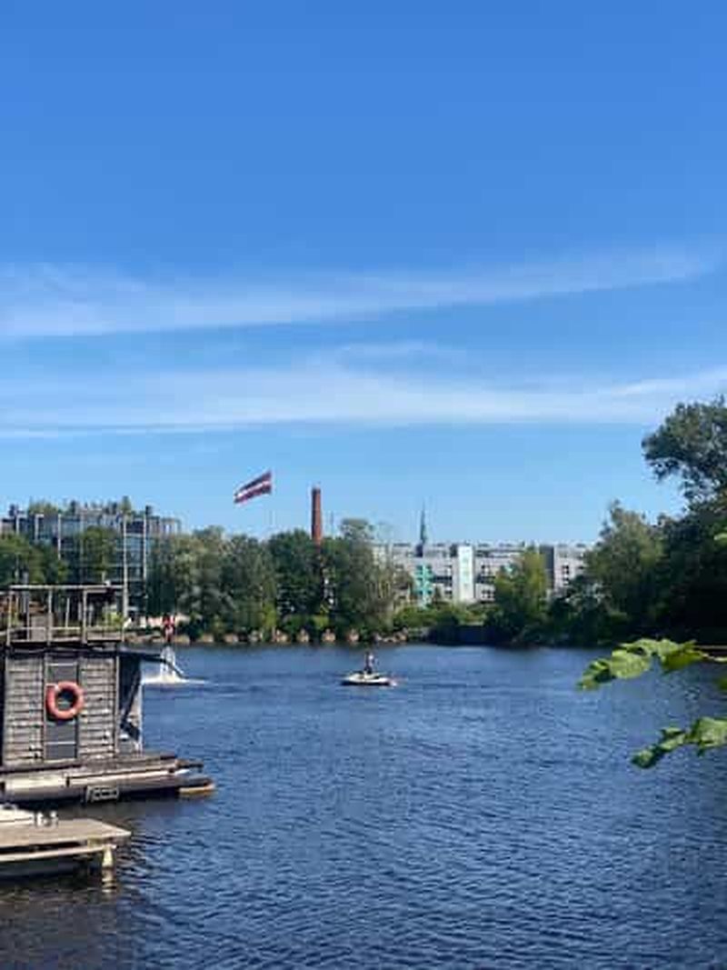 Billet Riga : séance de formation et équipement pour la pratique du e-foil