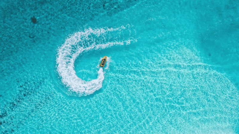 Billet Promenade en jet ski : conduisez votre jet ski et découvrez la Corse