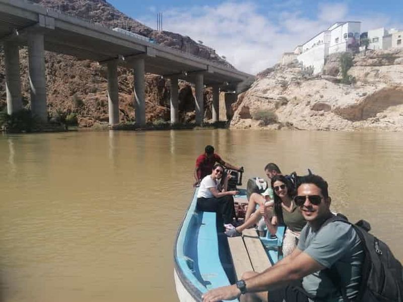 Billet Mascate : excursion au Wadi Shab, au gouffre et à la plage de sable blanc