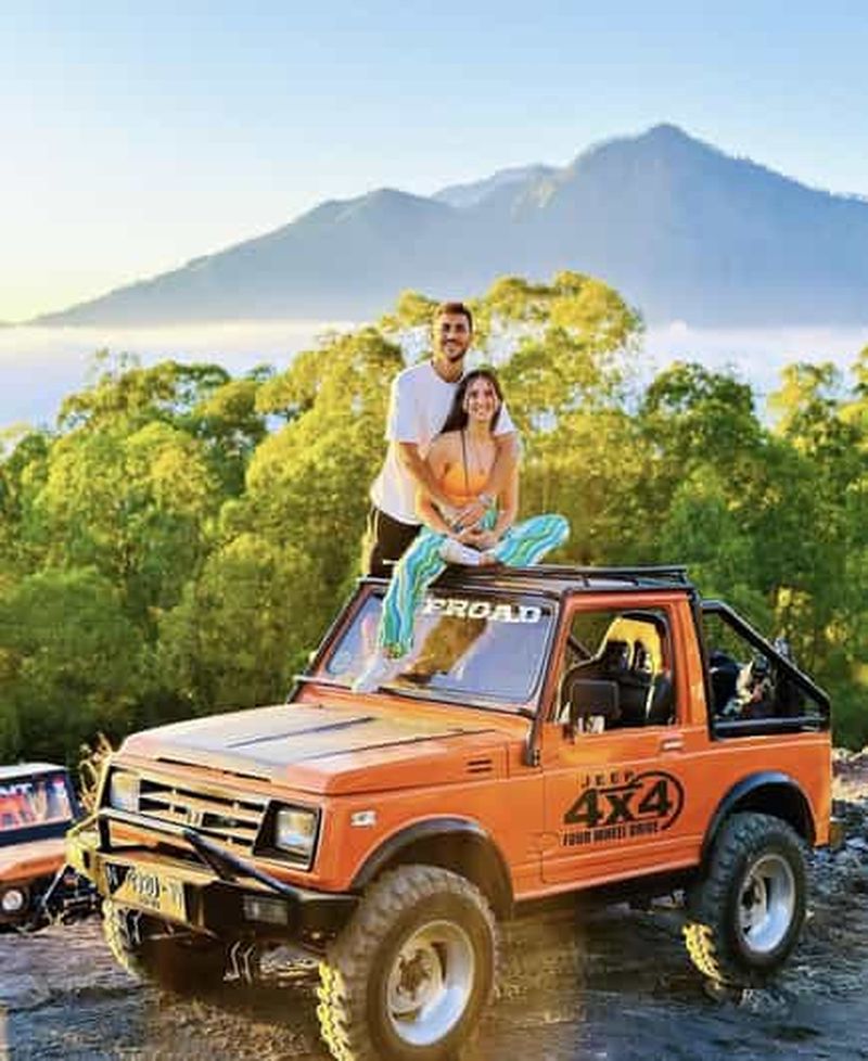 Billet Mont Batur en Jeep au lever du soleil, source chaude et petit déjeuner