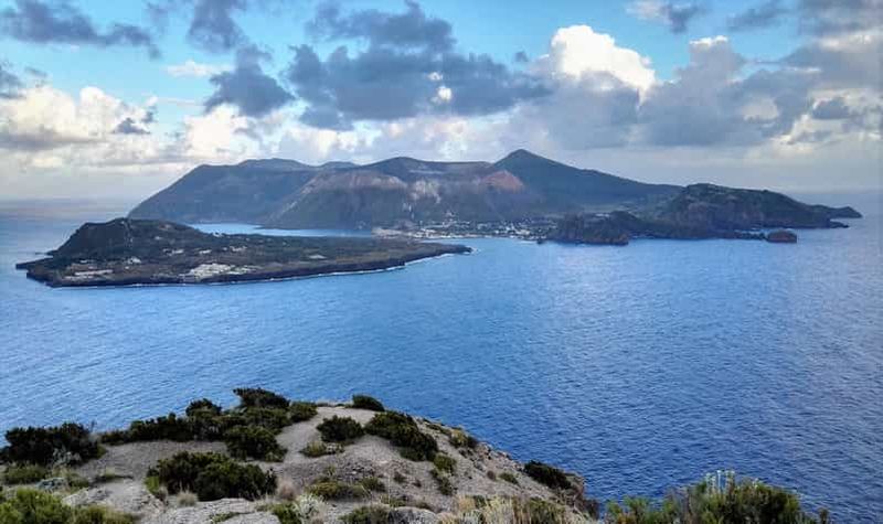 Billet Au départ de Tropea : visite guidée de Vulcano, Lipari, Sciara