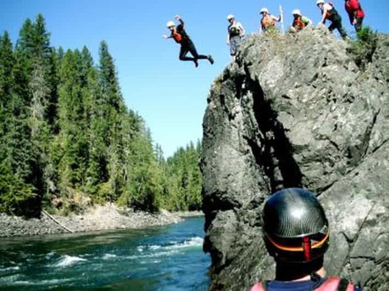 Billet Rafting à Clearwater, en Colombie-Britannique, avec une excursion aux chutes d'eau