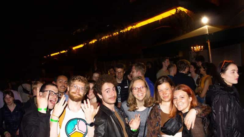 Billet Stockholm : tournée des bars privée, shots gratuits et entrée en boîte de nuit