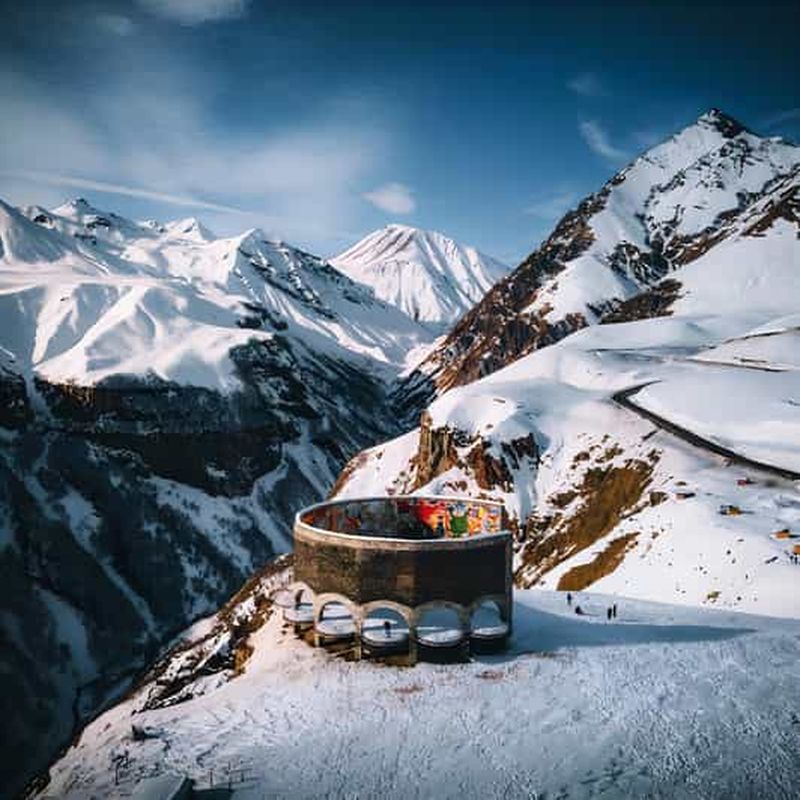 Billet Tbilissi : excursion d'une journée à Kazbegi, Gudauri, Gergeti et Ananuri