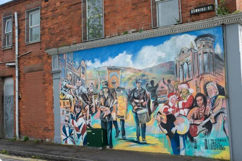 Billet Excursion d'une journée à Belfast avec les murs de la paix, le Titanic et le whisky irlandais