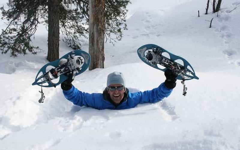 Billet Kiruna : Randonnée en raquettes avec chasse aux aurores et boisson chaude