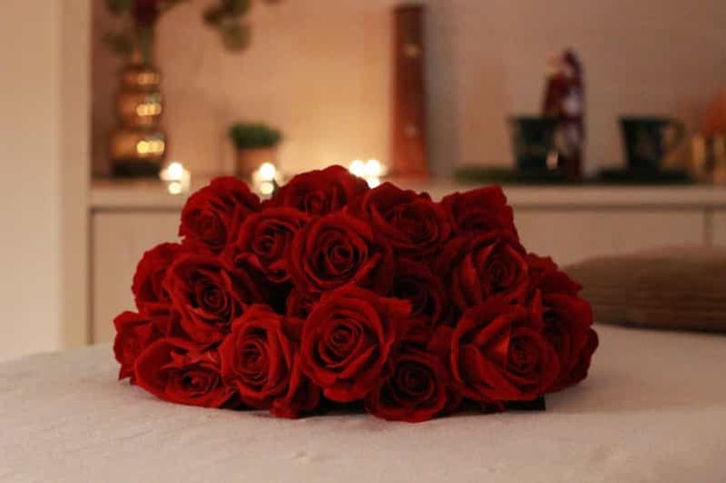 Billet BUDAPEST, Day Spa : Massage en couple avec bain moussant aux roses